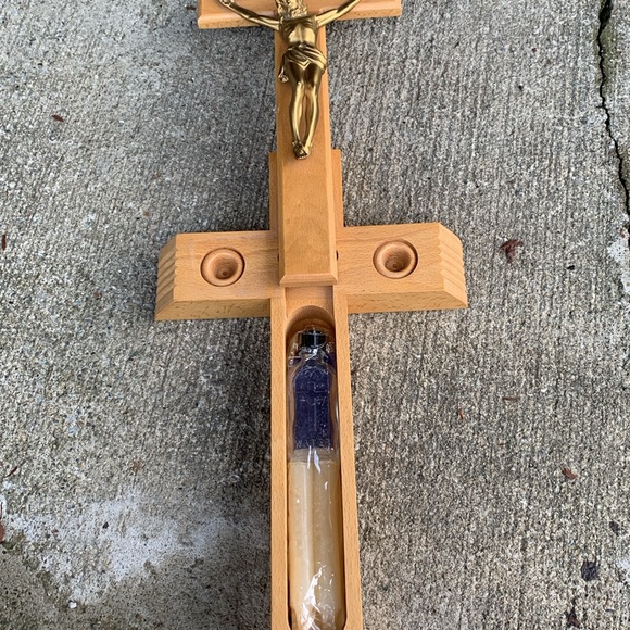 Wooden crucifix- sick call set - Picture 2 of 2